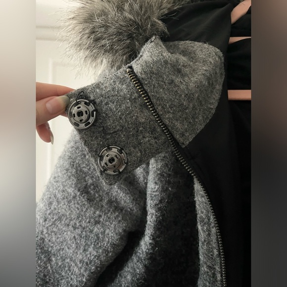 Armani Exchange | Down Filled Gradient Coat | Size Large - Picture 9 of 11